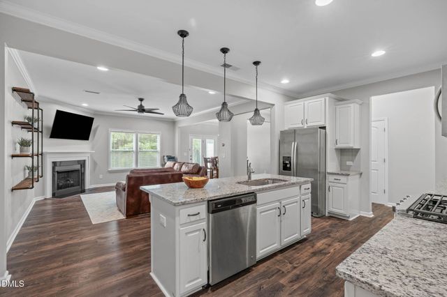 605 Metro Station, Apex, NC 27502