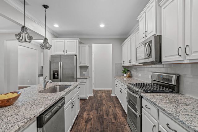 605 Metro Station, Apex, NC 27502