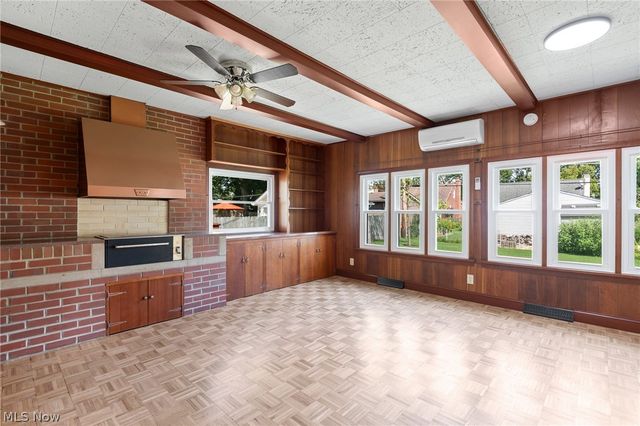 2333 16th Street, Cuyahoga Falls, OH 44223
