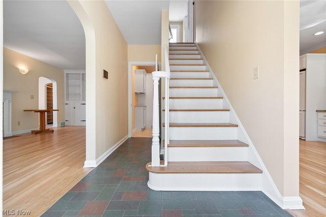 2333 16th Street, Cuyahoga Falls, OH 44223