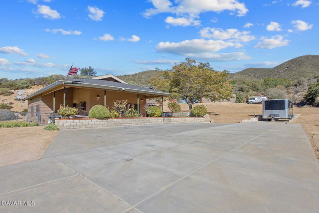 11551 Lonesome Valley Rd Road, Leona Valley, CA 93551