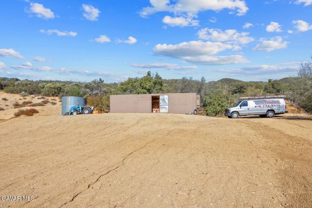 11551 Lonesome Valley Rd Road, Leona Valley, CA 93551