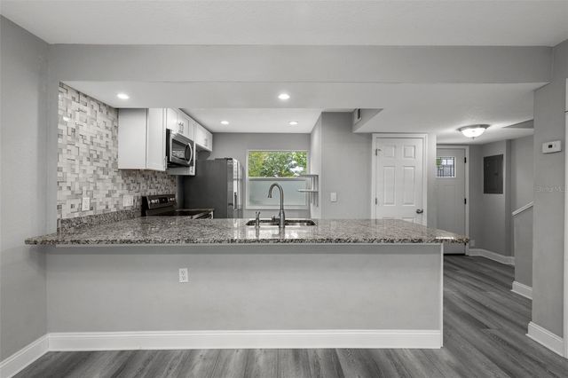 210 S MALCOLM COURT, Tampa, FL 33609