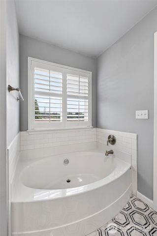 932 134th Street S, Tacoma, WA 98444