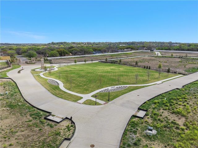 33 Pinehurst Drive, Woodway, TX 76712