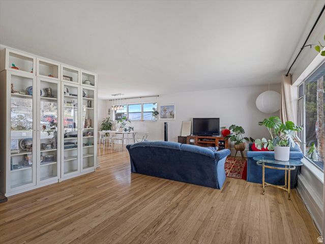 517 N WEST CAPITOL ST, Salt Lake City, UT 84103