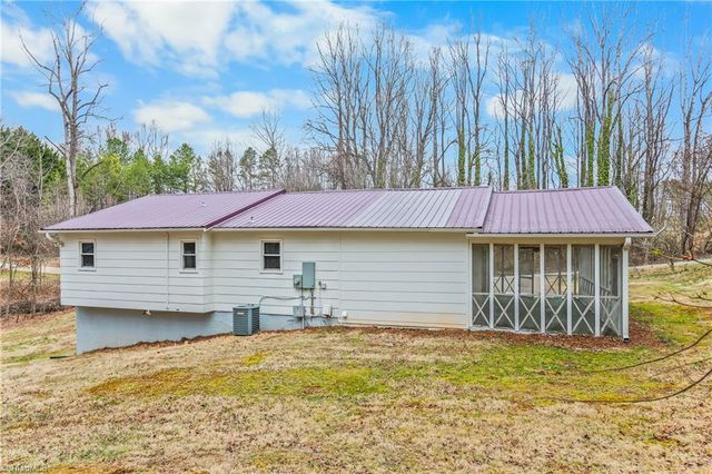 133 Salem Drive, Mount Airy, NC 27030