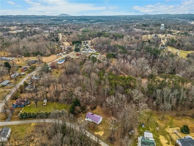 133 Salem Drive, Mount Airy, NC 27030