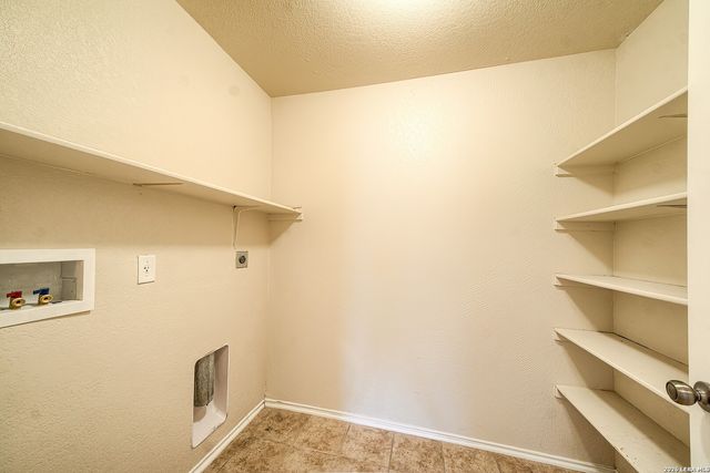 6618 Woodbell, Live Oak, TX 78233