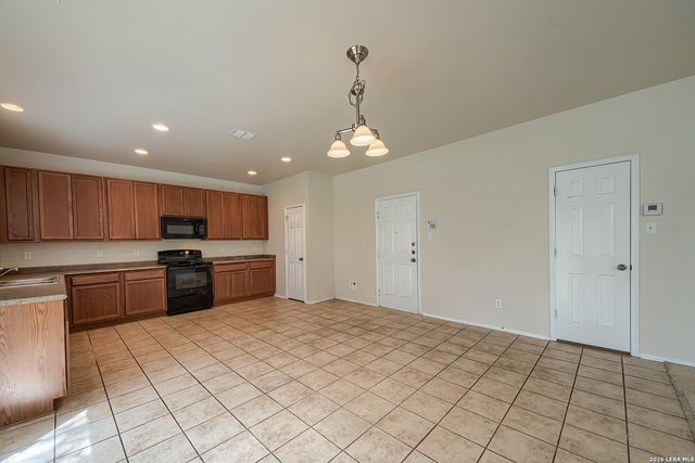 6618 Woodbell, Live Oak, TX 78233