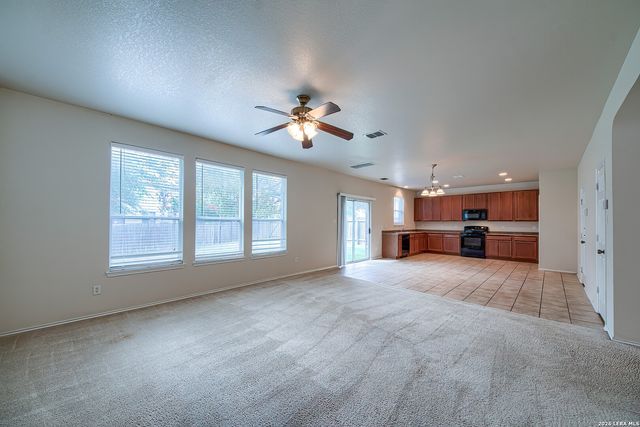 6618 Woodbell, Live Oak, TX 78233
