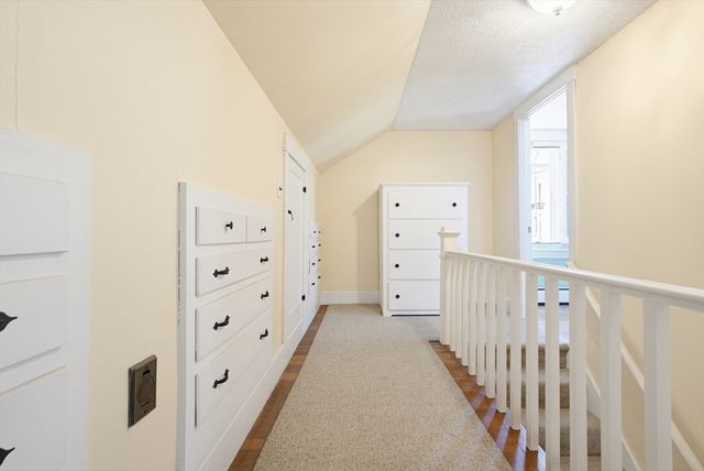 136 Chapel St, Gardner, MA 01440