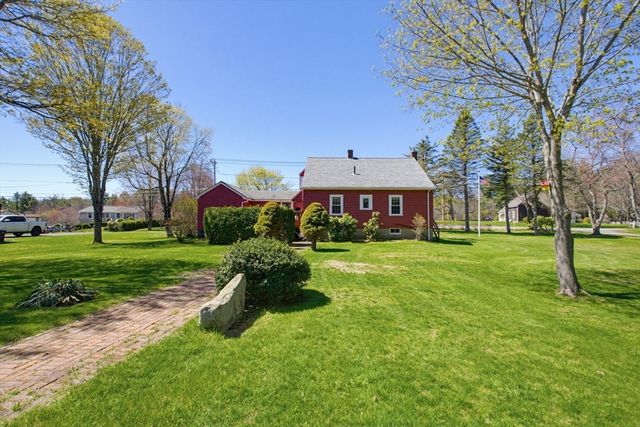 136 Chapel St, Gardner, MA 01440