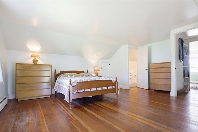 136 Chapel St, Gardner, MA 01440