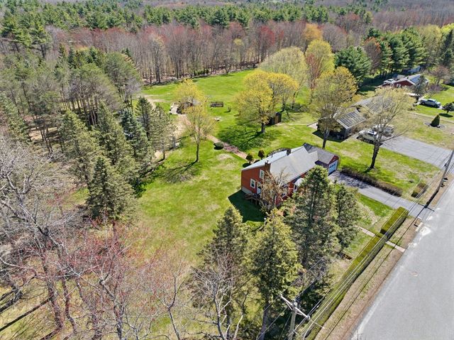 136 Chapel St, Gardner, MA 01440