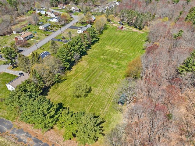 136 Chapel St, Gardner, MA 01440