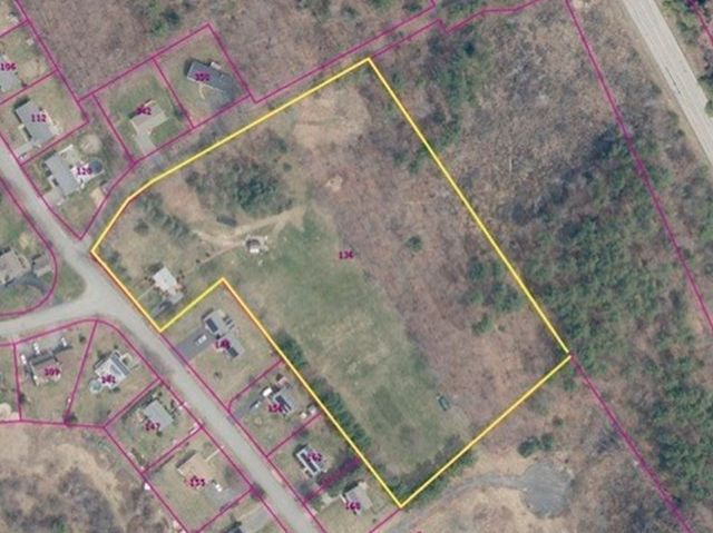 136 Chapel St, Gardner, MA 01440