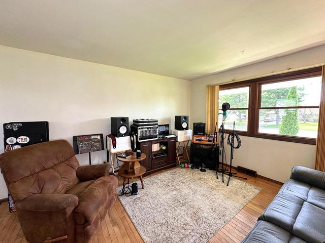 137 Marino AVENUE, Delavan, WI 53115