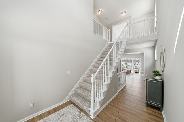 3868 Green Heights Trail SW, Prior Lake, MN 55372