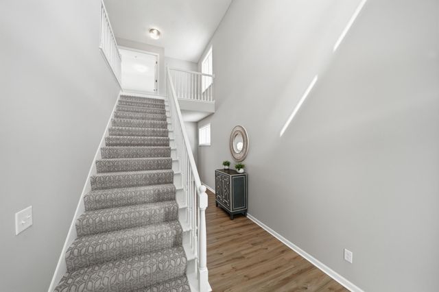 3868 Green Heights Trail SW, Prior Lake, MN 55372