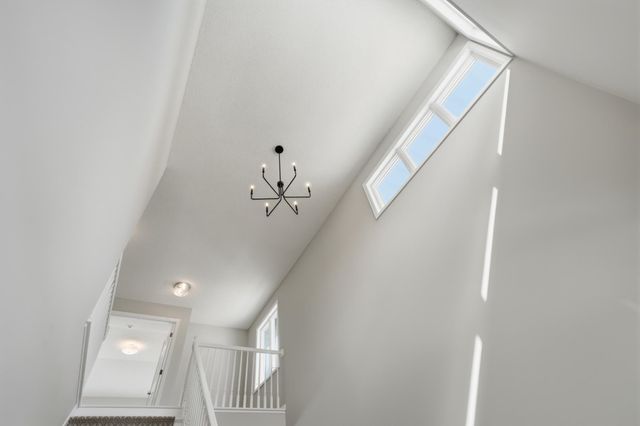 3868 Green Heights Trail SW, Prior Lake, MN 55372