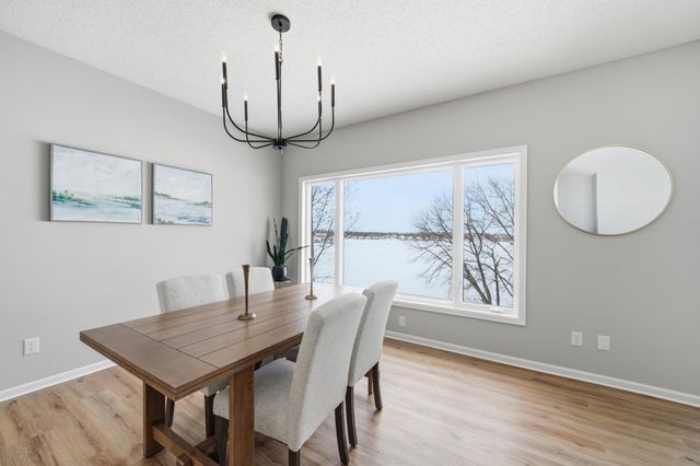 3868 Green Heights Trail SW, Prior Lake, MN 55372