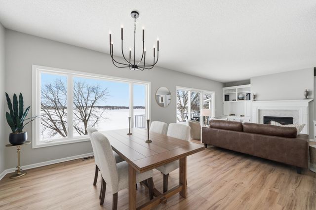 3868 Green Heights Trail SW, Prior Lake, MN 55372