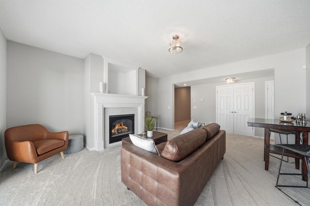 3868 Green Heights Trail SW, Prior Lake, MN 55372