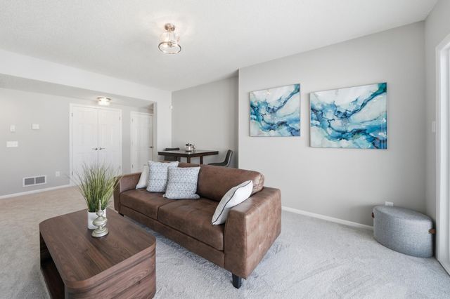 3868 Green Heights Trail SW, Prior Lake, MN 55372