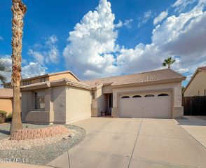 203 W CEDAR Drive, Chandler, AZ 85248