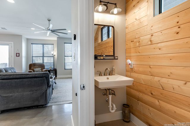 203 Nogalitos St Unit 5, San Antonio, TX 78204
