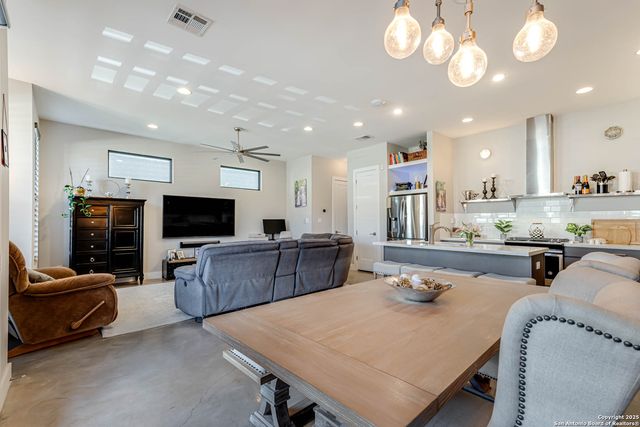 203 Nogalitos St Unit 5, San Antonio, TX 78204