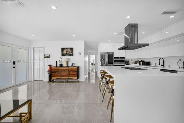 10202 SW 33rd St, Miami, FL 33165