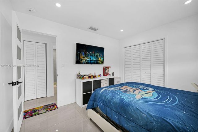 10202 SW 33rd St, Miami, FL 33165