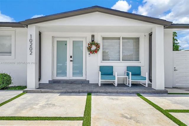 10202 SW 33rd St, Miami, FL 33165