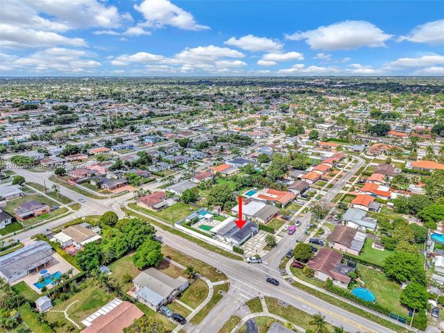 10202 SW 33rd St, Miami, FL 33165