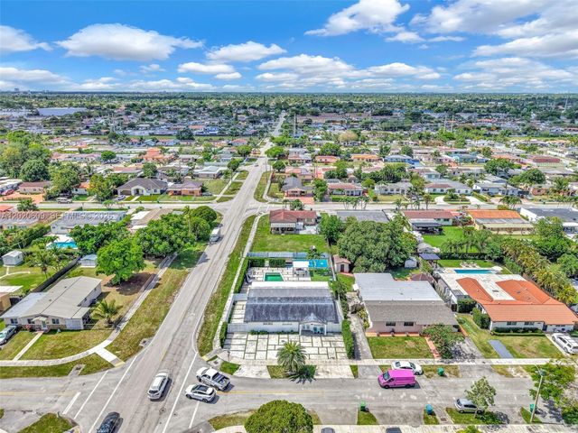 10202 SW 33rd St, Miami, FL 33165