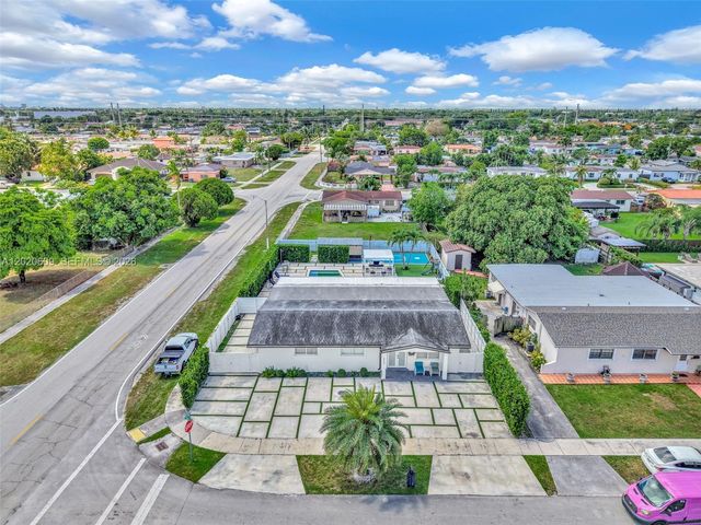 10202 SW 33rd St, Miami, FL 33165
