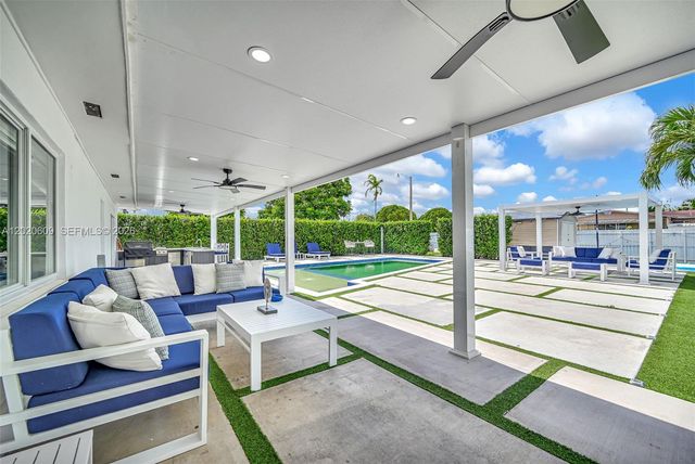 10202 SW 33rd St, Miami, FL 33165