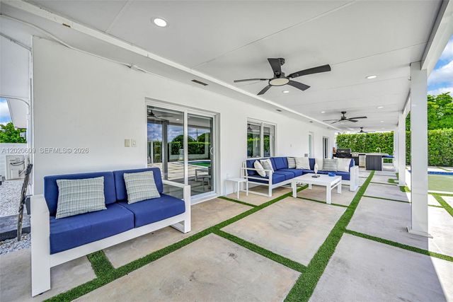 10202 SW 33rd St, Miami, FL 33165
