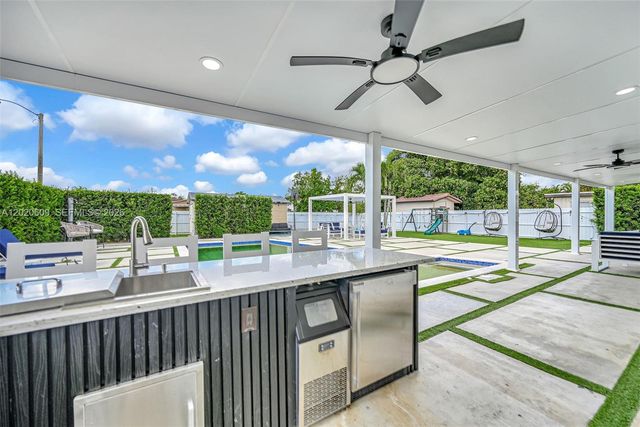10202 SW 33rd St, Miami, FL 33165