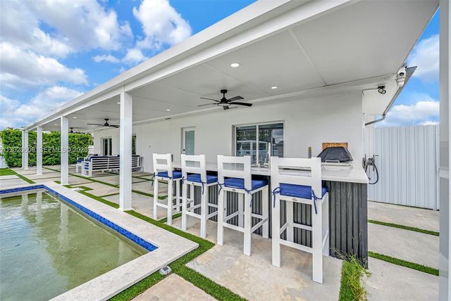 10202 SW 33rd St, Miami, FL 33165