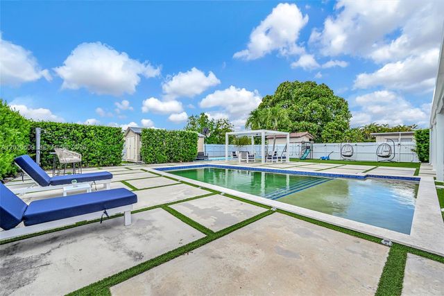 10202 SW 33rd St, Miami, FL 33165