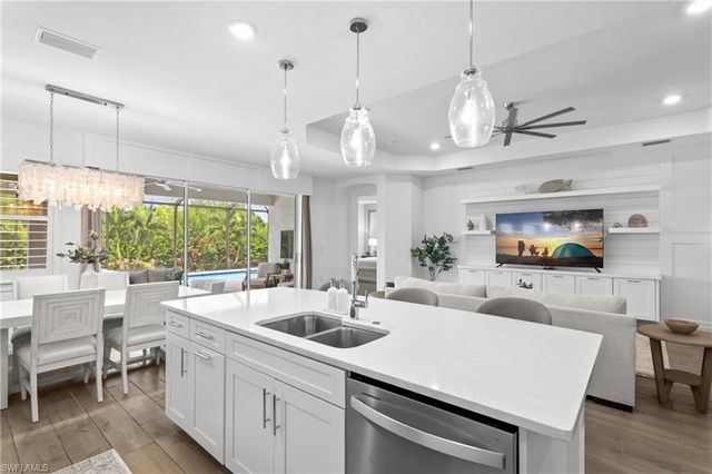 28013 Seasons Tide AVE, Bonita Springs, FL 34135