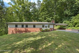 114 Canterbury Rd, Oak Ridge, TN 37830
