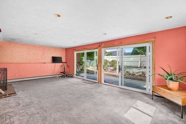 93 Shore Drive, Plymouth, MA 02360