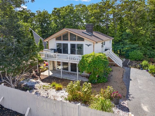 93 Shore Drive, Plymouth, MA 02360