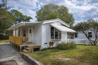 406 AVANT STREET, Sarasota, FL 34232
