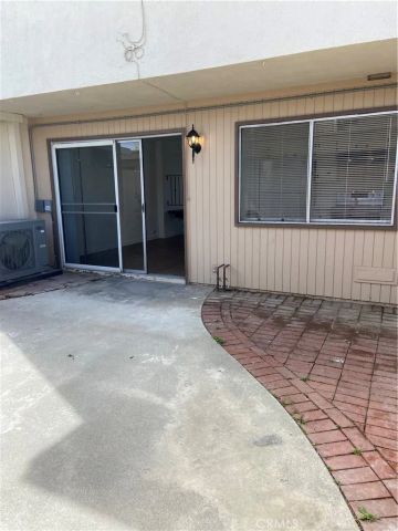 21292 GREENSPRAY Lane, Huntington Beach, CA 92646