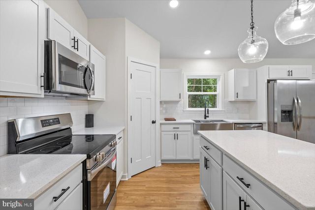 8339 KENNEDY DR, King George, VA 22485